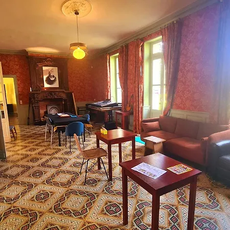 Chateau Mejean Elevation 1 *